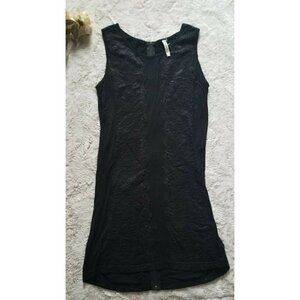 Motto Retto Black Sleeveless Lace Panel Accent Med